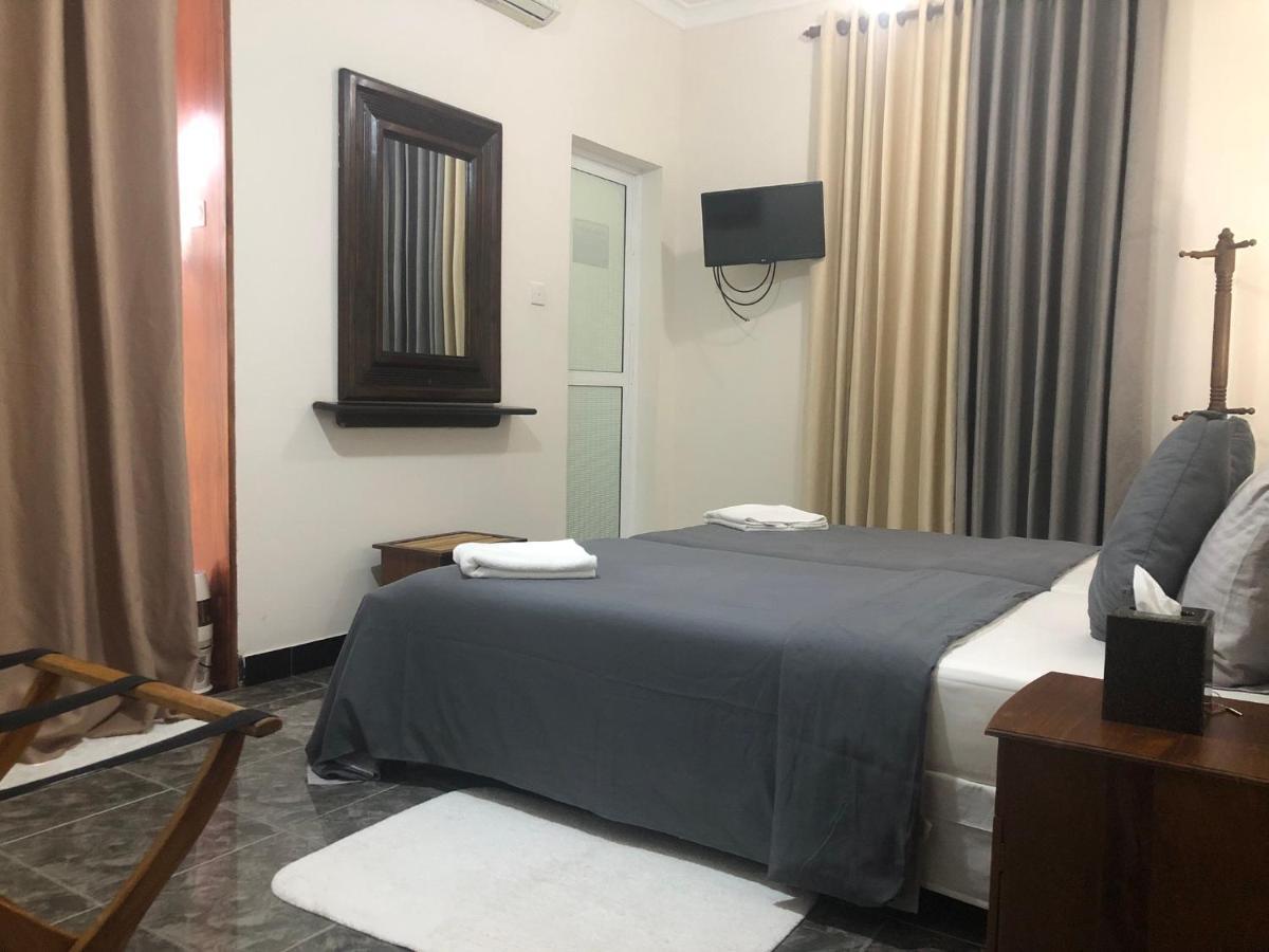 West Dene Bed and Breakfast Negombo Exteriör bild