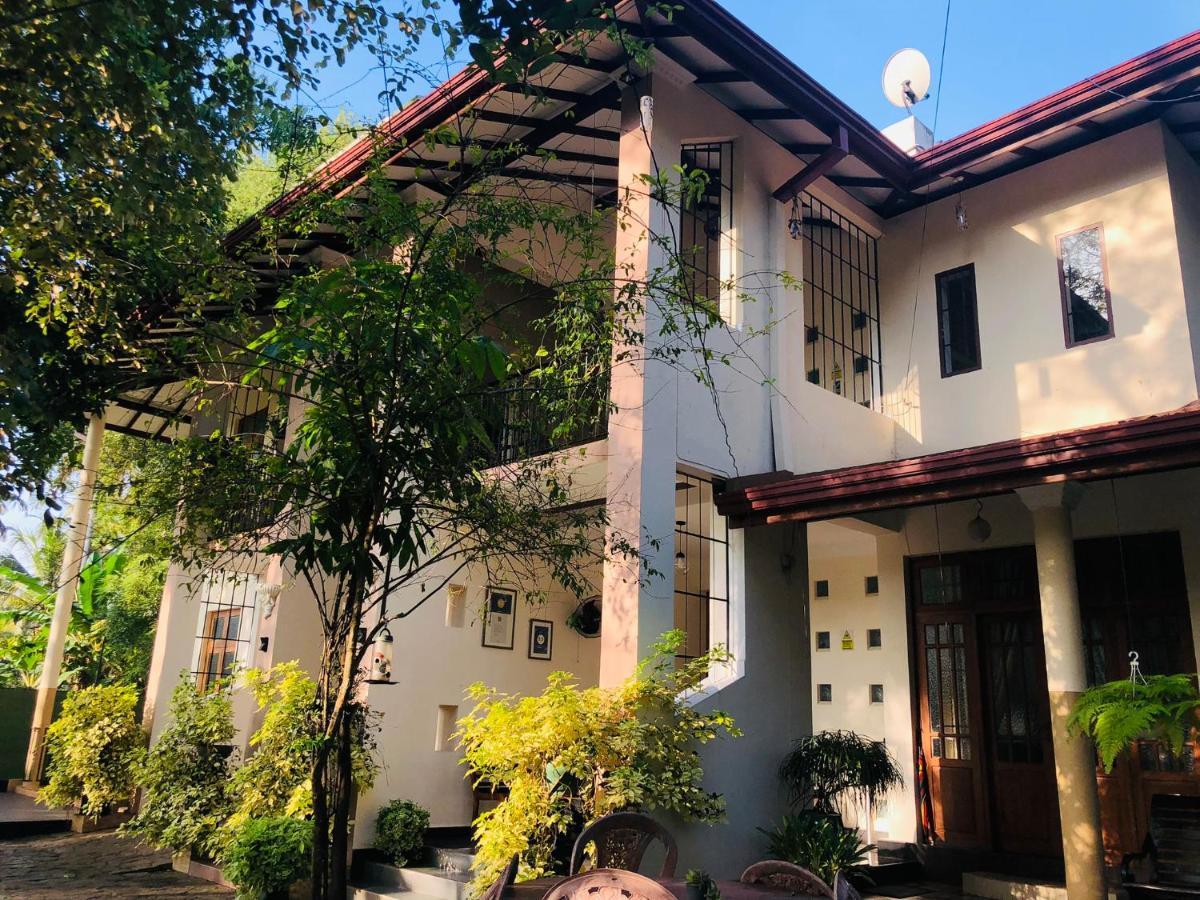 West Dene Bed and Breakfast Negombo Exteriör bild