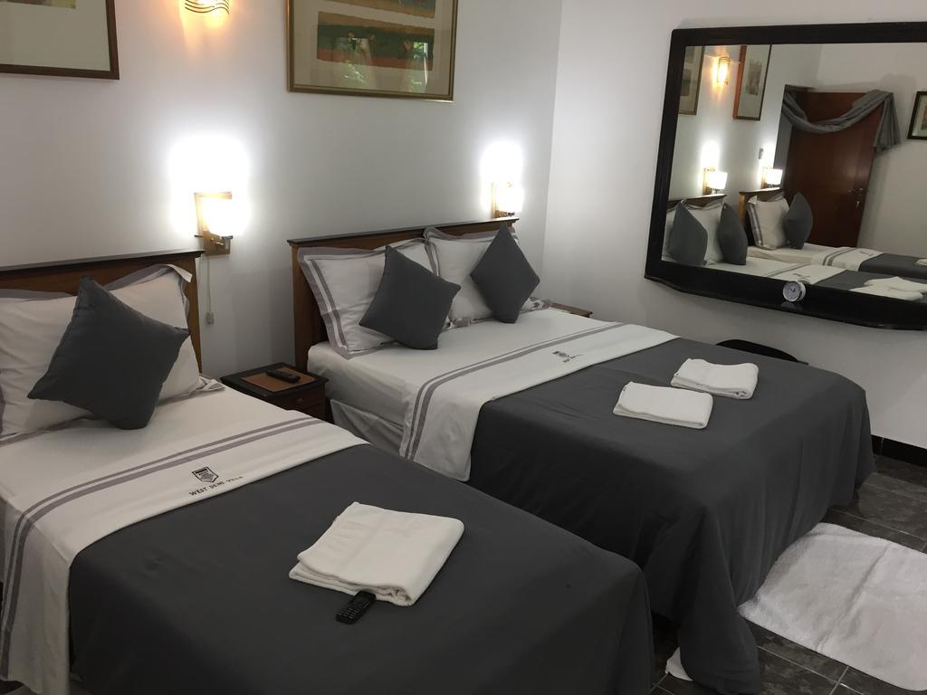 West Dene Bed and Breakfast Negombo Exteriör bild