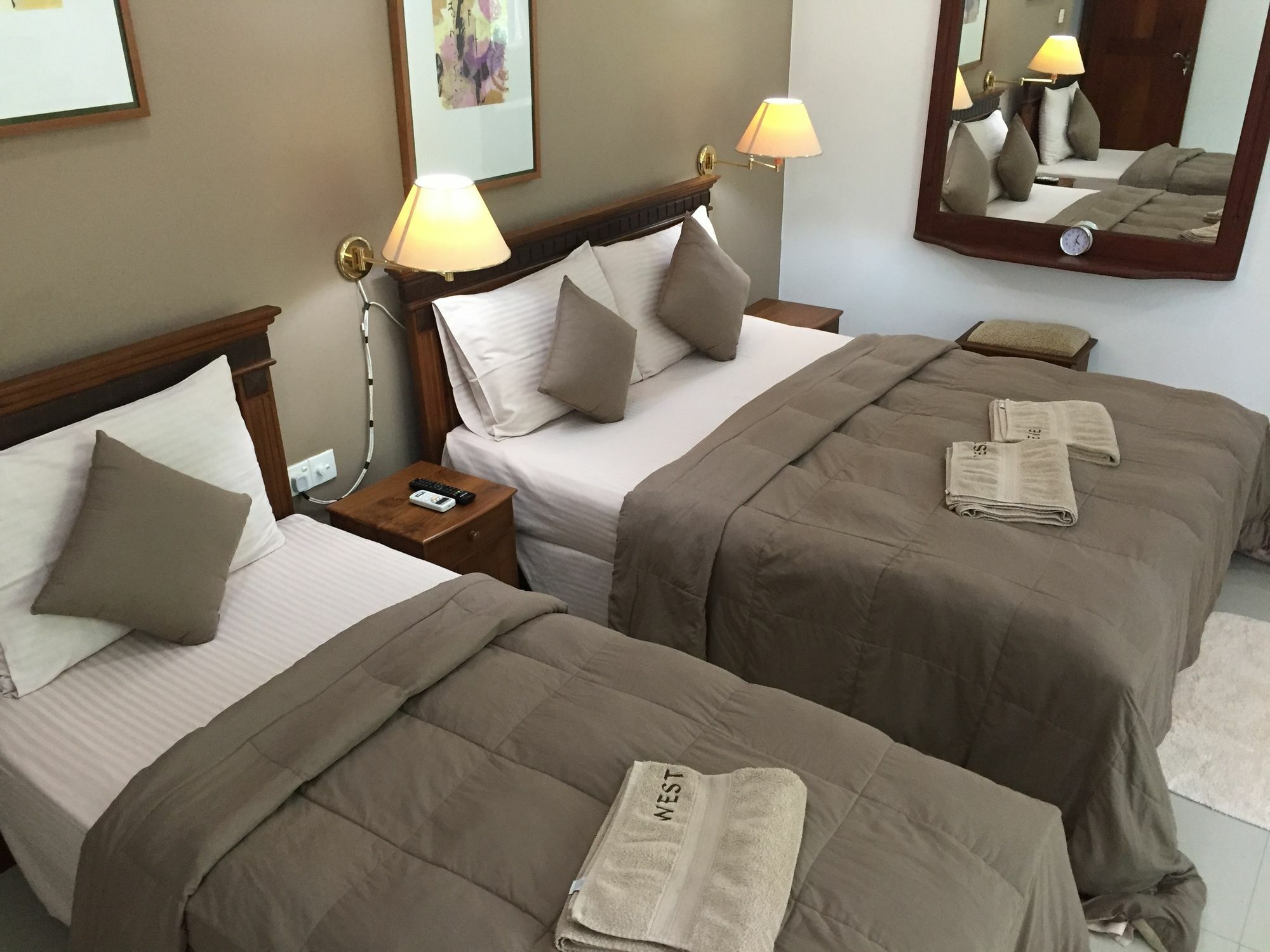 West Dene Bed and Breakfast Negombo Exteriör bild